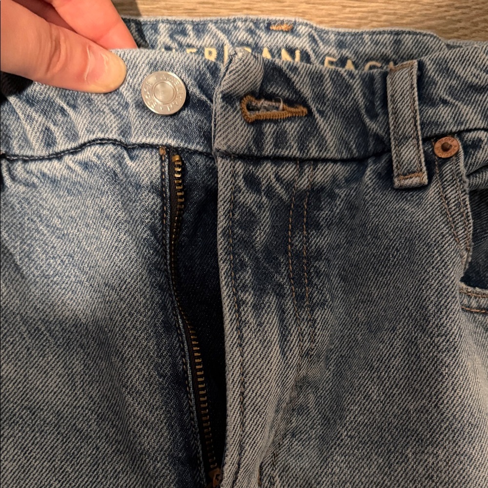 American Eagle Curvy 90s Bootcut Light Blue Flared Open Ankle Jeans - Picture 3 of 11
